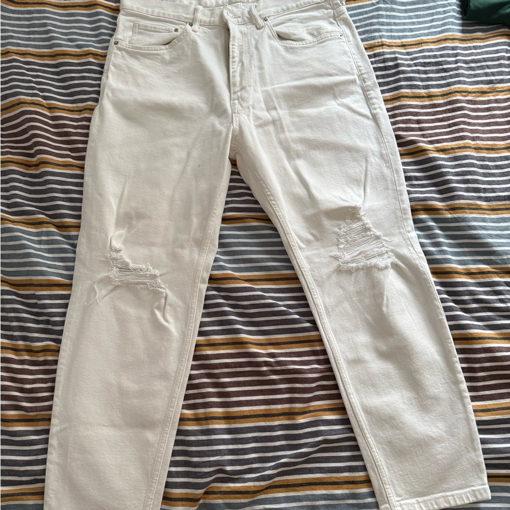 H&M White Relaxed Jeans with Distressed Design
